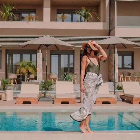 Marble Luxury Suites Karteros Exterior foto
