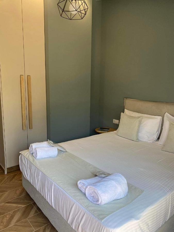 Marble Luxury Suites Karteros Exterior foto