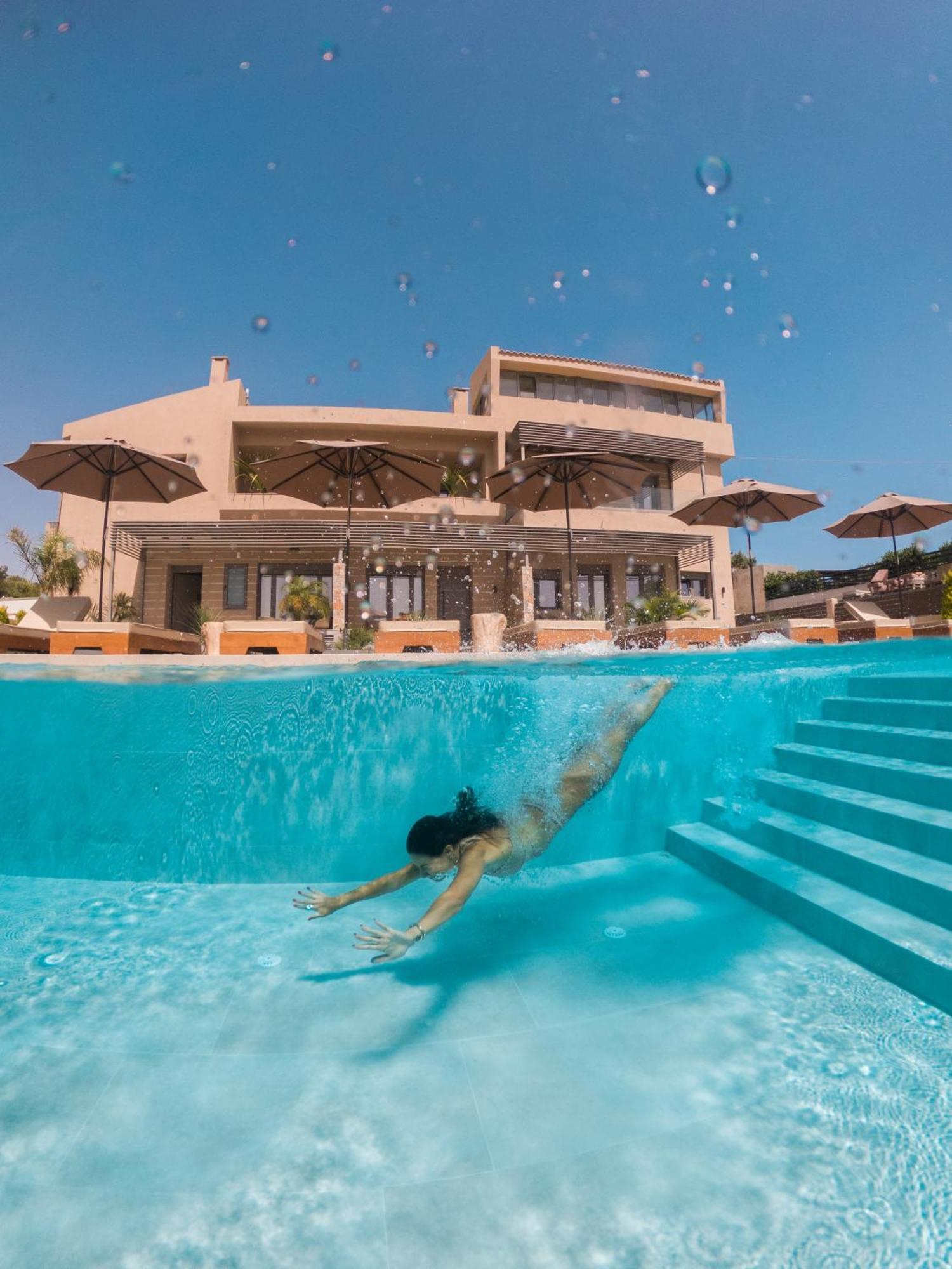 Marble Luxury Suites Karteros Exterior foto