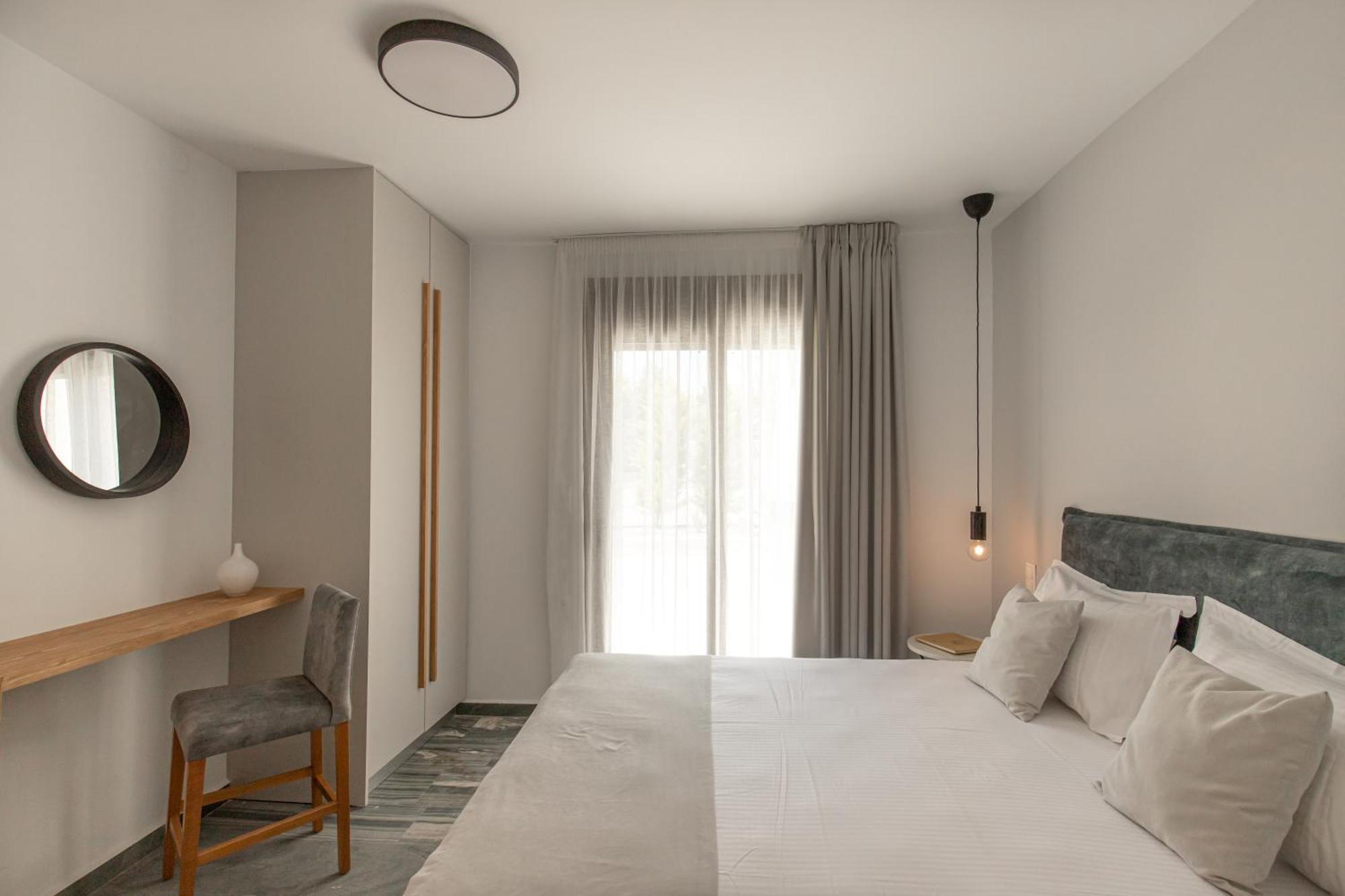 Marble Luxury Suites Karteros Exterior foto