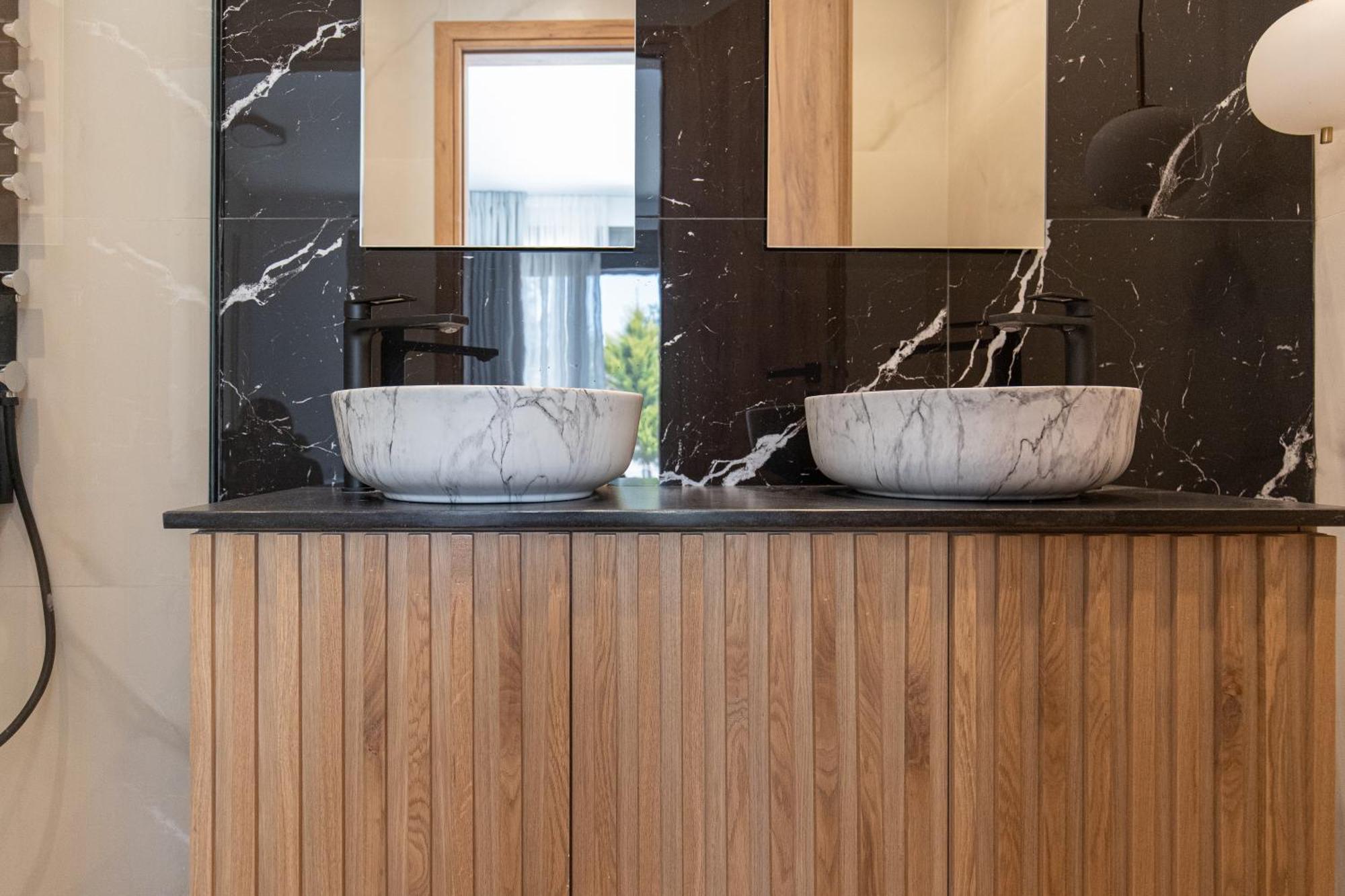 Marble Luxury Suites Karteros Quarto foto